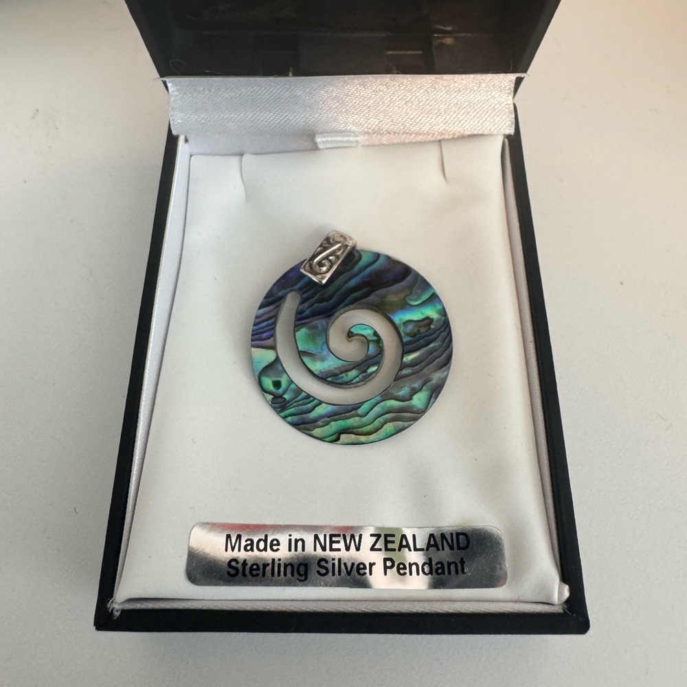 Authentic Māori Abalone Pendant